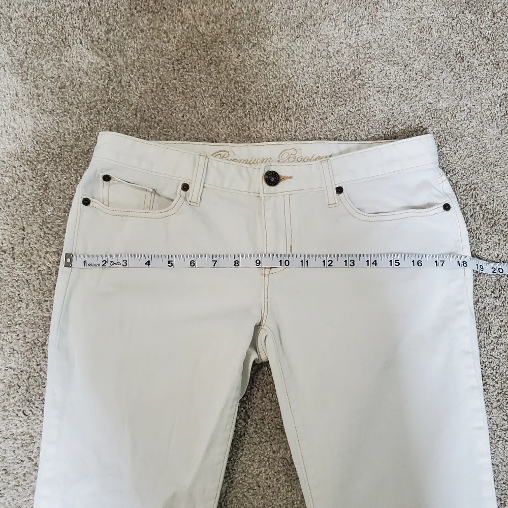 Gap Women's Premium Bootcut Jeans Size 8R EUC White - Picture 2 of 7